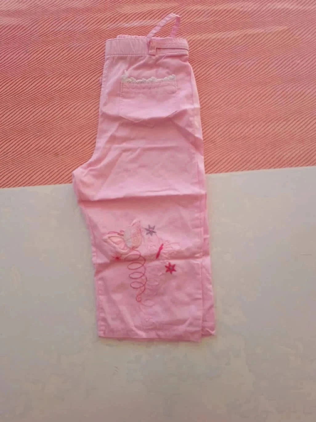 Pantalon léger 2 ans très bon état